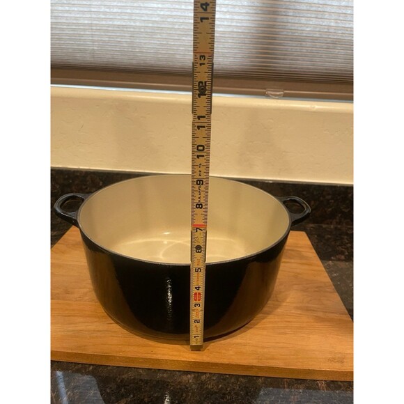 Le Creuset Dutch Oven #30 – 9 qt / 8.4 liters black - Picture 3 of 8